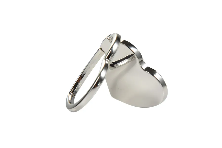 Shiny Silver Heart Ring Holder