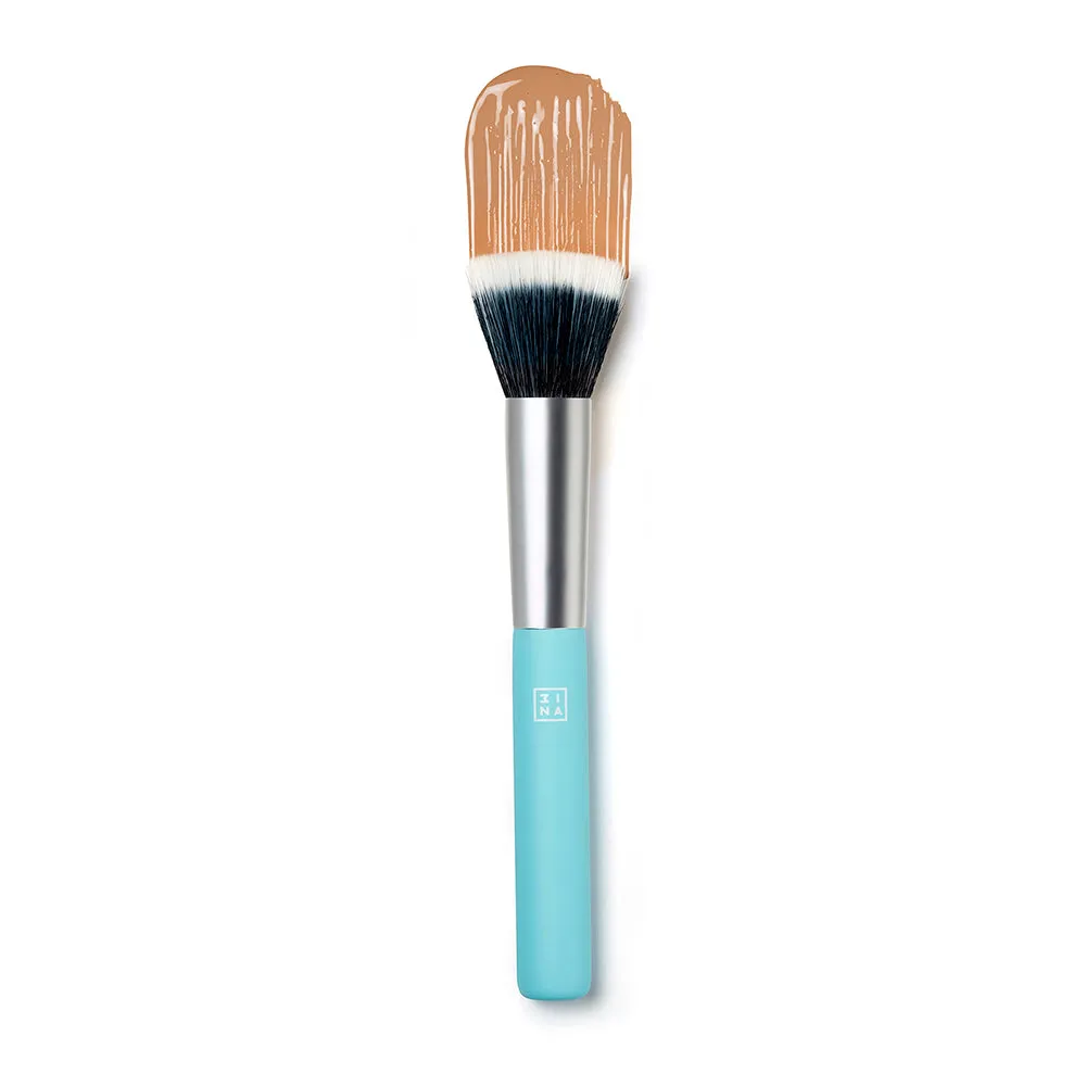 The Foundation Brush
